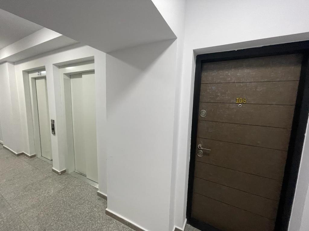 Moghioros Residence C3 Букурещ Екстериор снимка