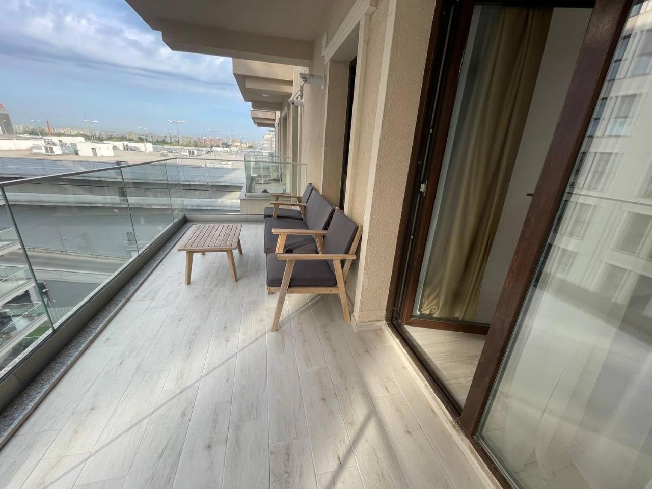 Moghioros Residence C3 Букурещ Екстериор снимка